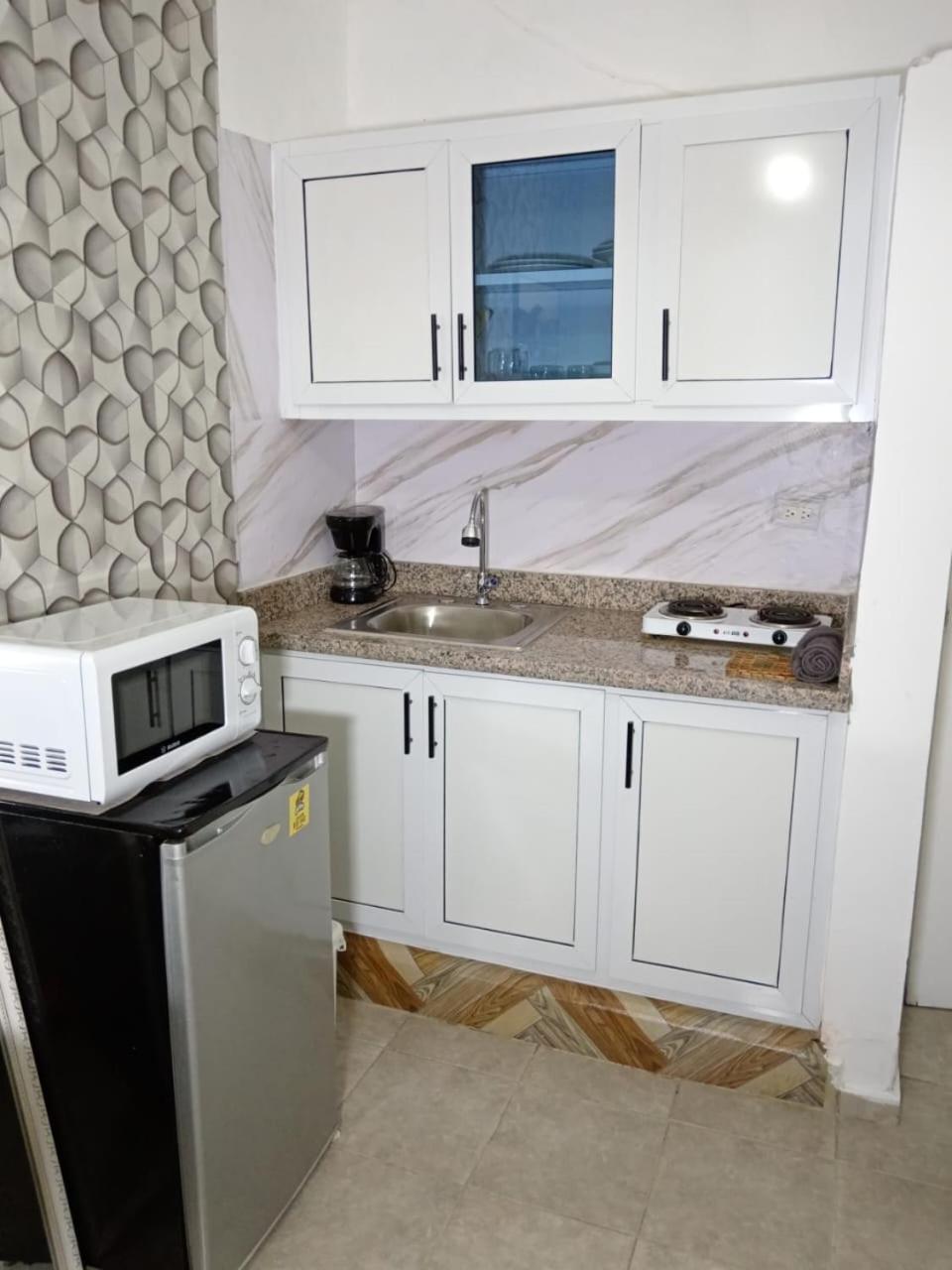 Apartamentos De 1 2 Y 3 Habitaciones 圣地亚哥洛斯卡巴 外观 照片