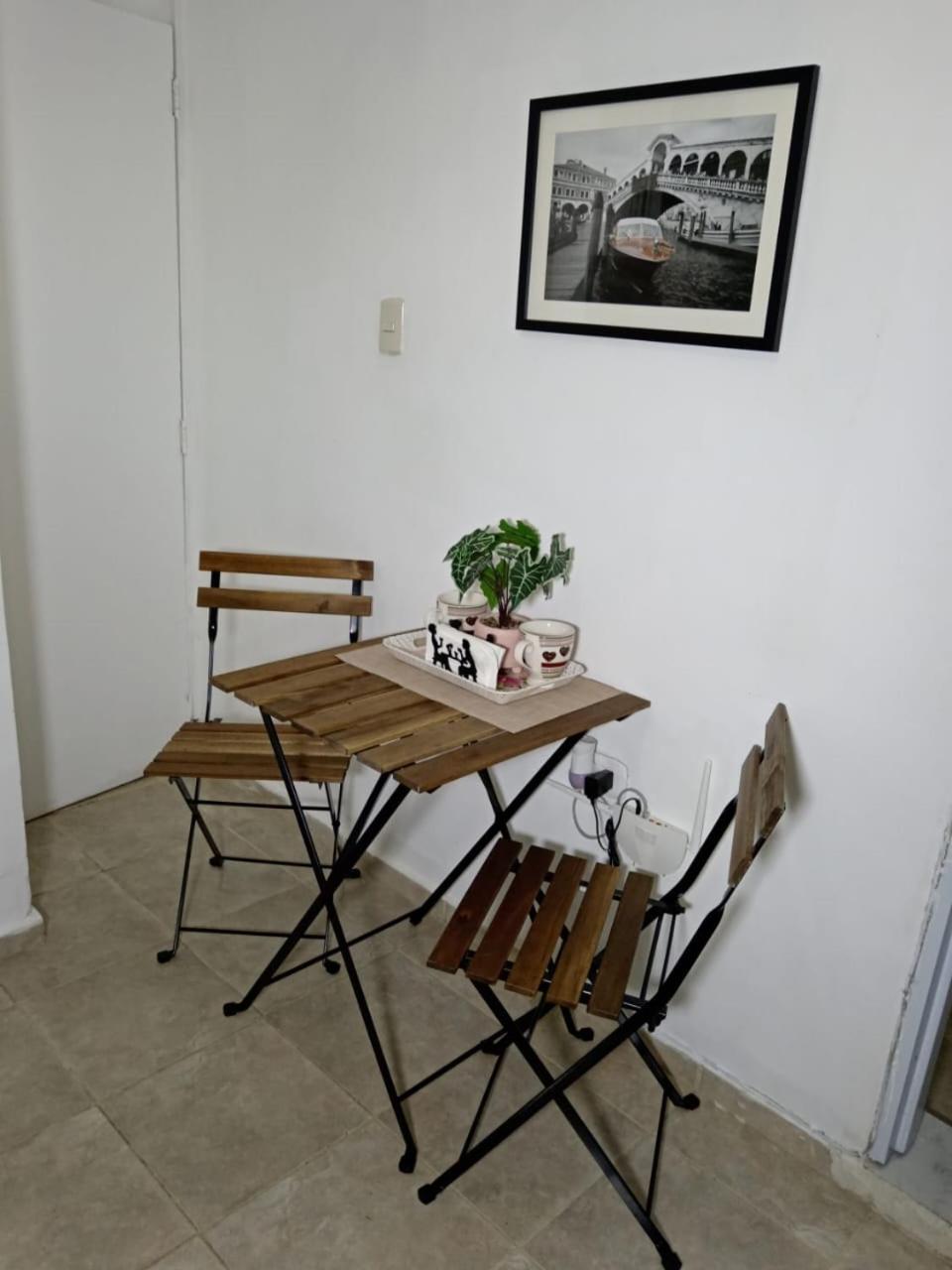 Apartamentos De 1 2 Y 3 Habitaciones 圣地亚哥洛斯卡巴 外观 照片