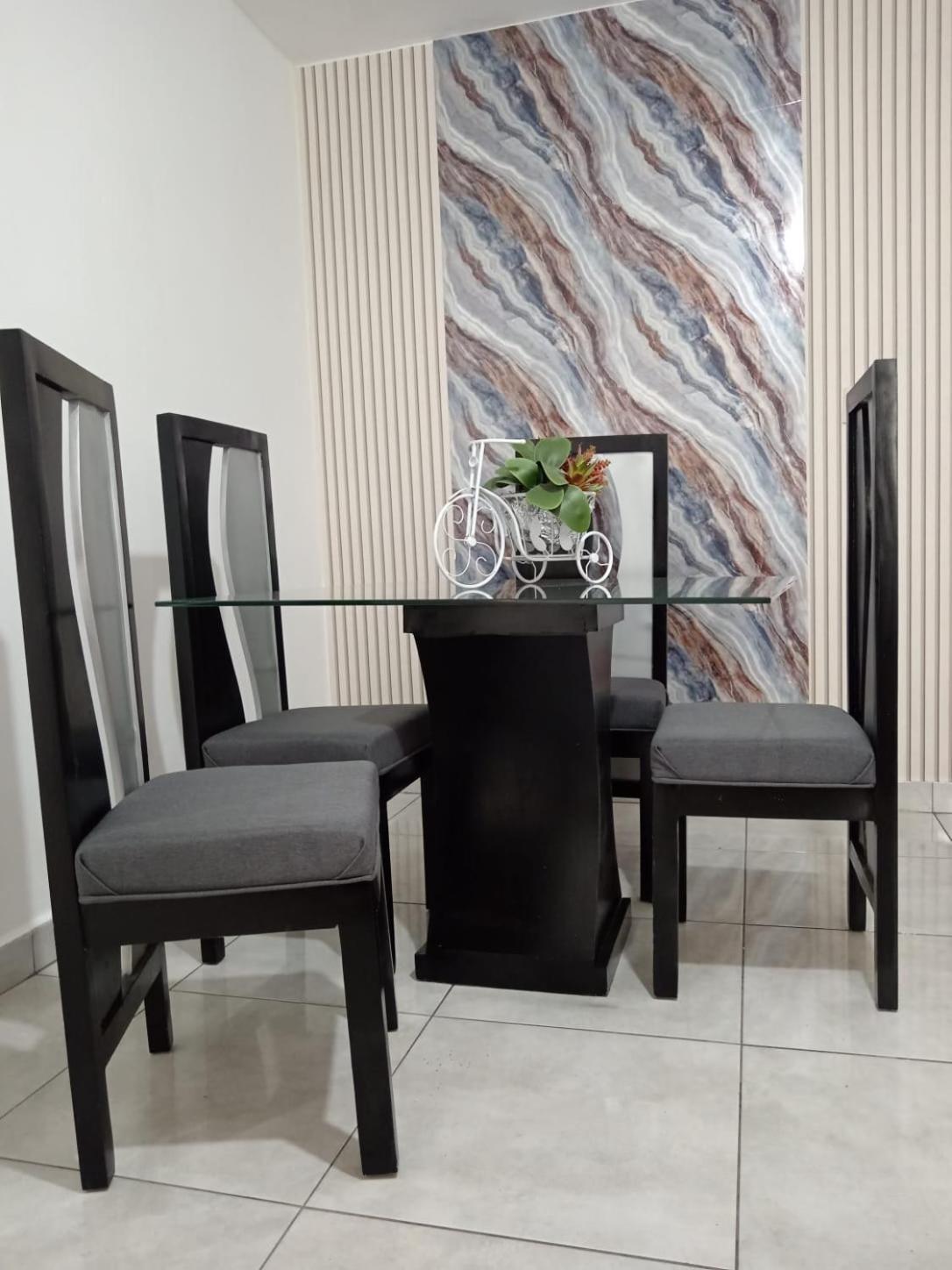 Apartamentos De 1 2 Y 3 Habitaciones 圣地亚哥洛斯卡巴 外观 照片